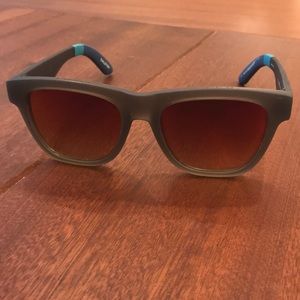 TOMS Sunglasses